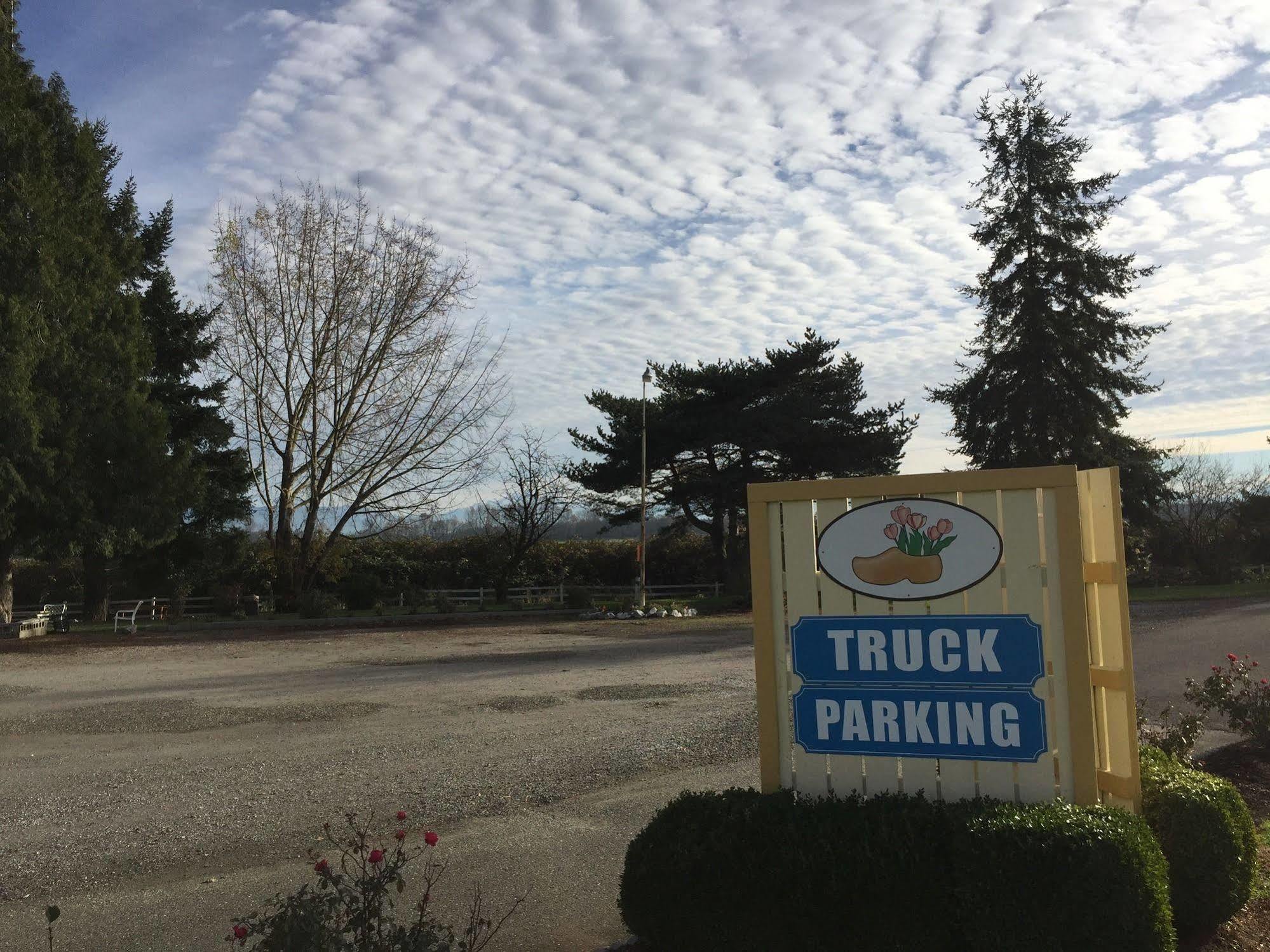 Windmill Inn Lynden Εξωτερικό φωτογραφία